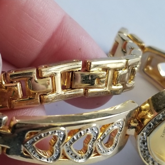 Heart watch gold tone ladies wristwatch - Picture 7 of 8